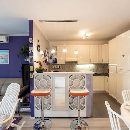 Zoey Apartamento Makarska