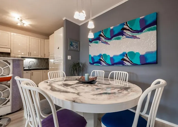 Zoey * Макарска